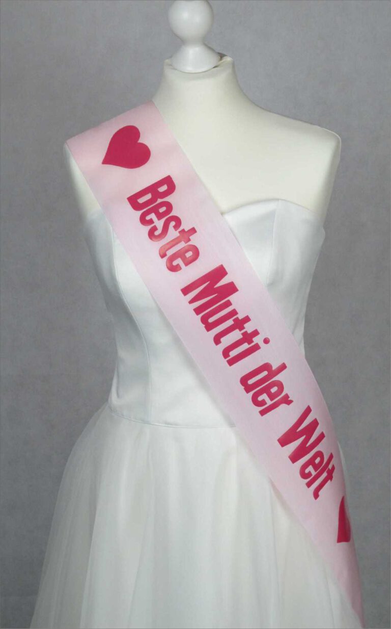 Standard Schärpen mit schönem Prägedruck in unterschiedlichen Farben und Breiten.